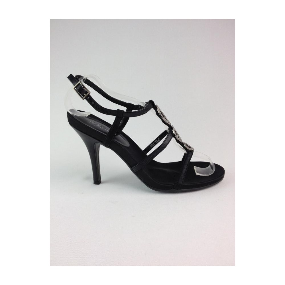 SANDÁLIA KENNETH COLE REACTION COM DETALHE