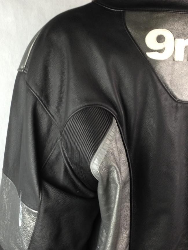 JAQUETA 9MM DE COURO