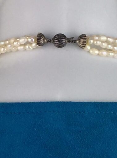 GARGANTILHA COM PÉROLAS SINTÉTICAS E PEDRAS GARGANTILHA COM PÉROLAS SINTÉTICAS E PEDRAS