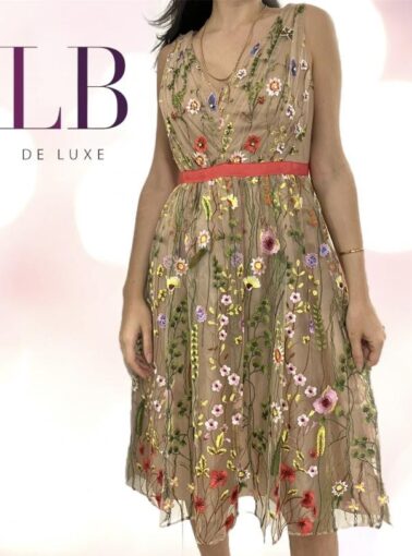 VESTIDO ADRIANNA PAPELL