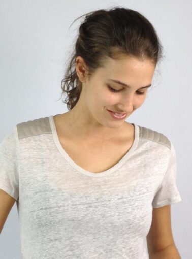 CAMISETA ZARA DE LINHO COM OMBREIRAS