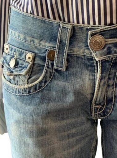 BERMUDA TRUE RELIGION JEANS DESTROYED