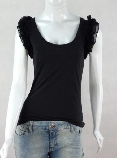 CAMISETA THEORY COM BABADOS NAS MANGAS