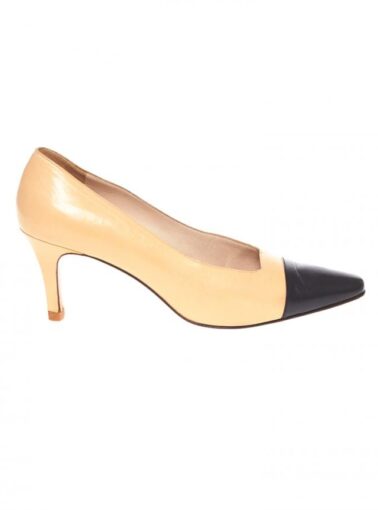 SAPATO CHANEL COURO BICOLOR SAPATO CHANEL COURO BICOLOR